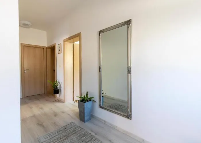 With Parking Space Bibinje, Zadar - 23143 شقة *