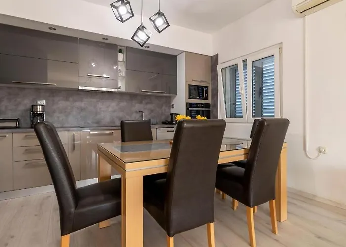 With Parking Space Bibinje, Zadar - 23143 بيبينيا